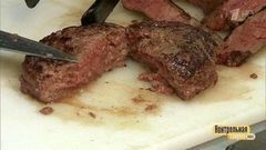 Мясо с кровью: есть или не есть? Контрольная закупка. Фрагмент выпуска от 28.04.2017