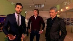 Иван Скобрев, Иван Ургант и Константин Лавроненко меряются объемом бедер. Пролог. Вечерний Ургант. Фрагмент выпуска от 09.02.2016