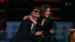Музыкант Сергей Шнуров и его жена Матильда. Вечерний Ургант. Фрагмент выпуска от 24.06.2016