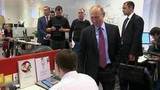 В «Яндексе» Владимиру Путину представили беспилотный автомобиль и познакомили с роботом Алисой