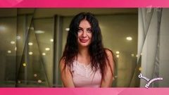 Ева: администратор в салоне красоты, кандидат в мастера спорта по фехтованию, считает себя капризной, признается, что не готова жить по средствам. Давай поженимся! Фрагмент выпуска от 07.09.2018