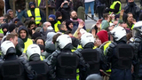 Более 60 тысяч человек приняли участие в массовых протестах во Франции