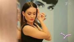 Александра: солистка группы «Фабрика», гордится сходством с Ларисой Гузеевой, не прощает опозданий. Давай поженимся! Фрагмент выпуска от 22.12.2016