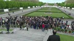 В Берлине в Трептов-парке прошла торжественная церемония возложения цветов