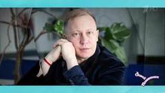 Алексей: топ-менеджер в крупной компании, гордится финансовой стабильностью, обожает путешествия и хорошую литературу, всегда держит слово. Давай поженимся! Фрагмент выпуска от 24.05.2018
