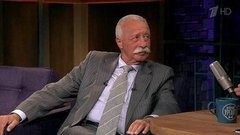 Телеведущий Леонид Якубович. Вечерний Ургант. Фрагмент выпуска от 23.10.2015