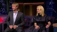 Фигурист Евгений Плющенко и продюсер Яна Рудковская. Вечерний Ургант. Фрагмент выпуска от 18.12.2015