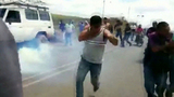 В Венесуэле начались стычки демонстрантов с военными