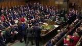 Великобританию продолжает штормить после провала плана Терезы Мэй по «Брекзиту»