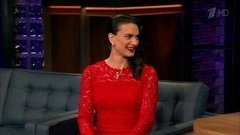 Прыгунья с шестом Елена Исинбаева. Вечерний Ургант. Фрагмент выпуска от 24.03.2016