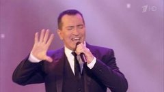 Александр Буйнов — «Руки теплые на бархате цветном». «Шансон года». Фрагмент выпуска от 27.05.2016