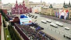 В параде в честь 9 мая на Красной площади приняли участие 10 тысяч военнослужащих