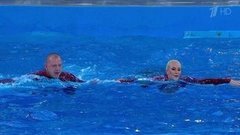 Лера Кудрявцева и Дмитрий Саутин. Танцевально-трюковой номер. Выступление. Вместе с дельфинами. Фрагмент выпуска от 17.10.2015