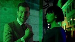 Иван проникает в сериал «Красная королева» и приглашает Ксению Лукьянчикову на программу. Пролог. Вечерний Ургант. Фрагмент выпуска от 16.03.2016