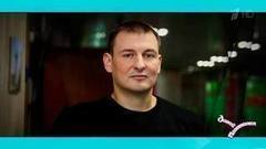 Роман: дизайнер в сфере рекламных технологий, обожает готовить, мечтает открыть международное рекламное агентство, жесткий и не в меру занудный. Давай поженимся! Фрагмент выпуска от 08.02.2018