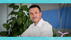 Денис: основатель и учредитель инвестиционной компании, увлекается шахматами и психологией, мечтает построить дома престарелых, не ест мясо и рыбу. Давай поженимся! Фрагмент выпуска от 17.08.2018