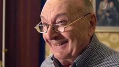 «Михаил Жванецкий. Вам помочь или не мешать?». Документальный фильм