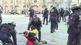 На уже 19-й по счету акции «желтых жилетов» во Франции беспрецедентное количество полицейских и спасателей