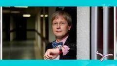Антон: нейрохирург, катается на горных лыжах и любит путешествовать на машине по Европе, не верит в серьезность отношений без совместных детей. Давай поженимся! Фрагмент выпуска от 19.10.2017