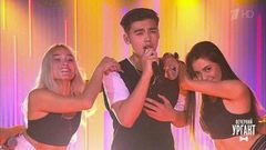 Now united — «What are we waiting for?». Вечерний Ургант. Фрагмент выпуска от 23.04.2018