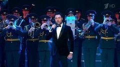 Евгений Кунгуров, сводный хор и Показательный оркестр МЧС России — «Земля, вода, огонь и воздух». Праздничный концерт ко Дню спасателя. Фрагмент выпуска от 26.12.2015